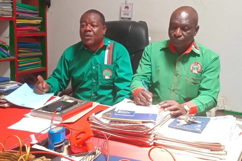Trans Nzoia KNUT officials led By George Wanjala Simiyu speaking to the press in Kitale town. They accused TSC of transferring their members to KUPPET. Photo John Oroni