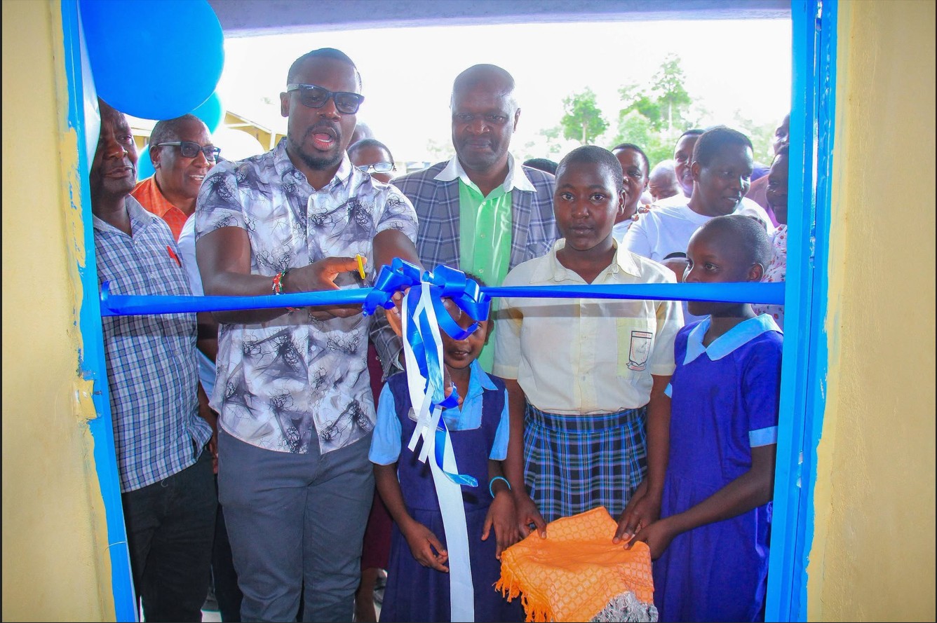 South Mogirango MP Sylivanus Osoro opening Nyangweta SDA Senior School Multipurpose Hall. Photo: Enock Okong'o